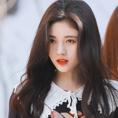 她在太岁头上动土，我才是总裁夫人